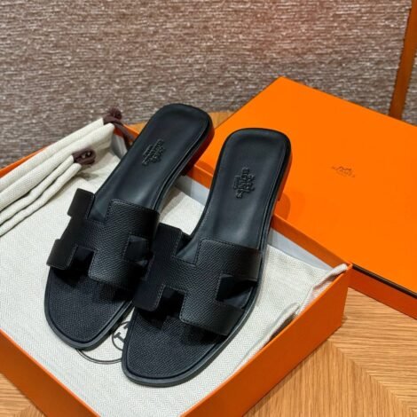 Hermes Oran Epsom Sandal, Noir